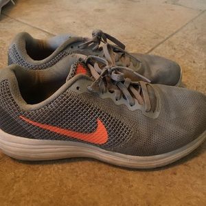 Woman's Nike Sneakers